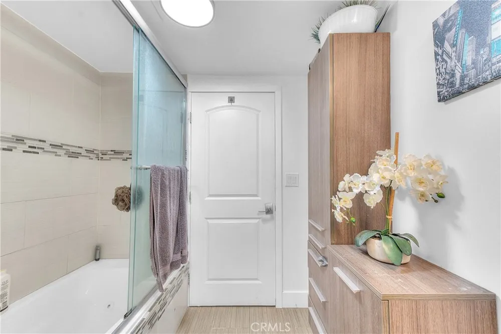 15906 Rowland La Puente, CA 91744