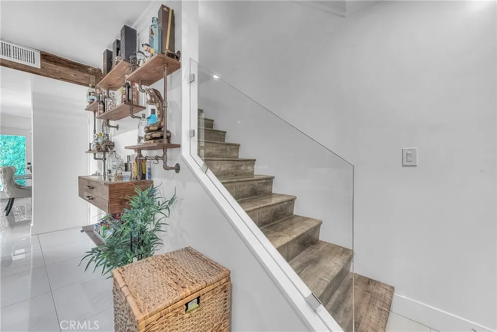 15906 Rowland La Puente, CA 91744