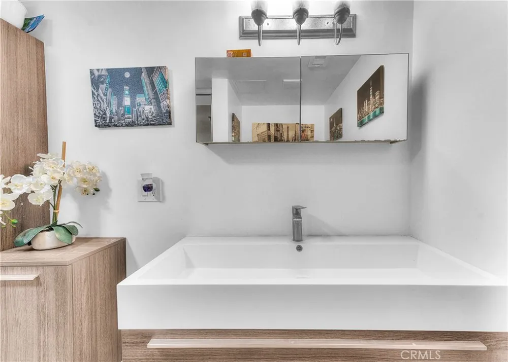 15906 Rowland La Puente, CA 91744