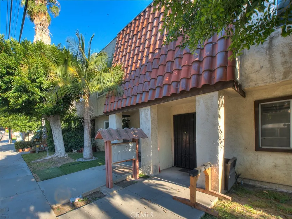 15906 Rowland La Puente, CA 91744