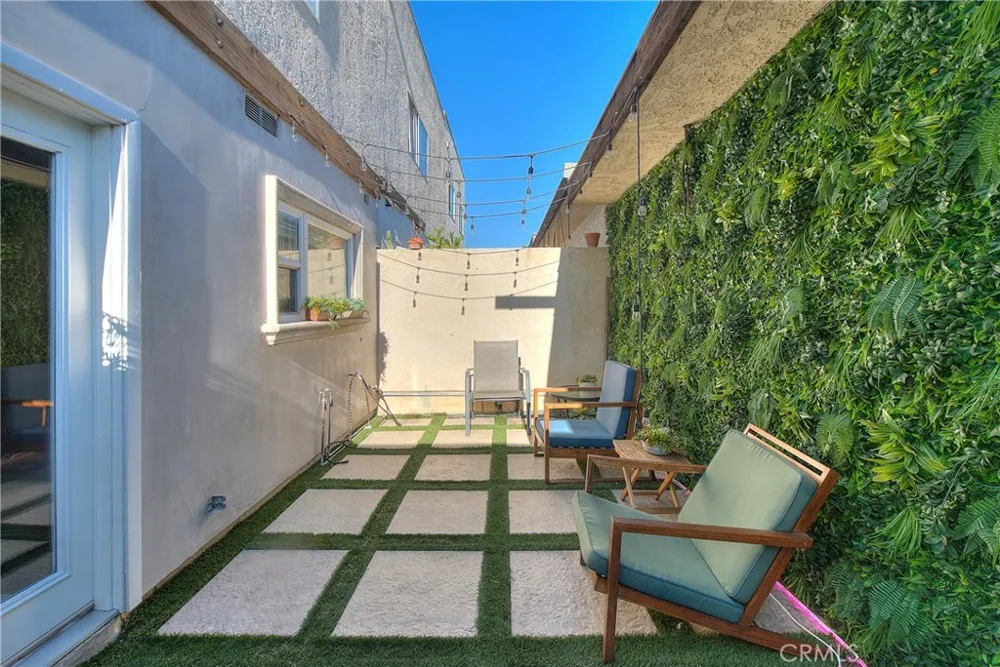 15906 Rowland La Puente, CA 91744