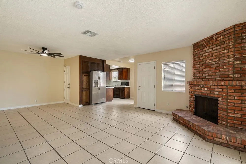 337 S Enid Avenue Azusa, CA 91702