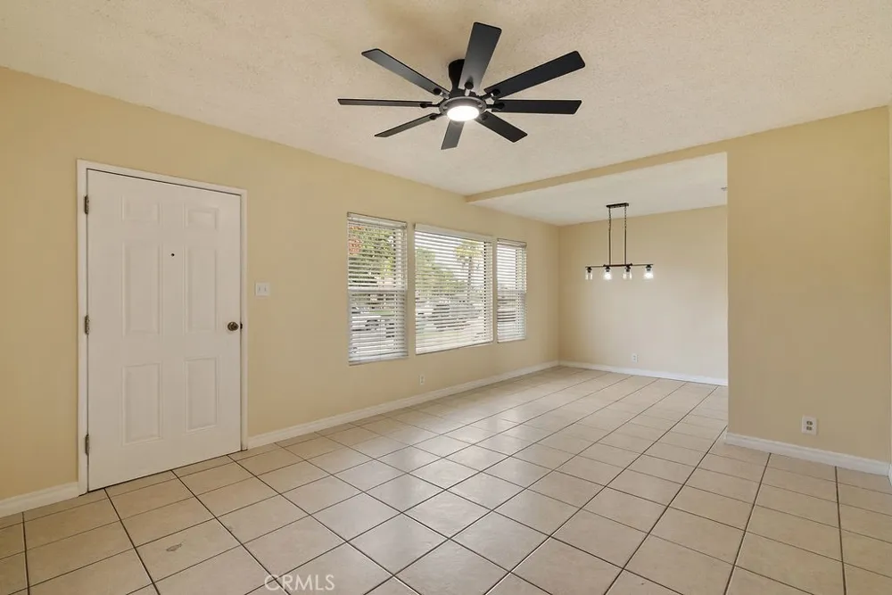 337 S Enid Avenue Azusa, CA 91702