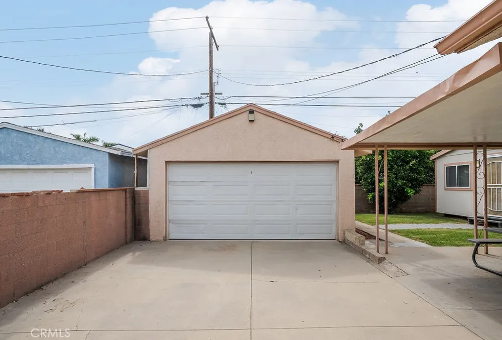 337 S Enid Avenue Azusa, CA 91702