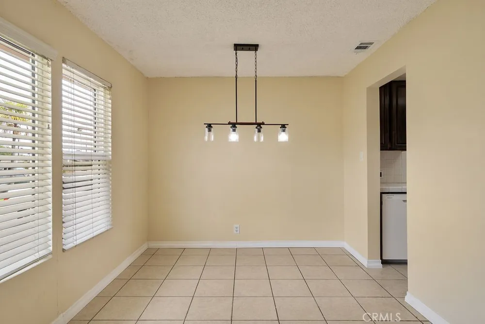 337 S Enid Avenue Azusa, CA 91702