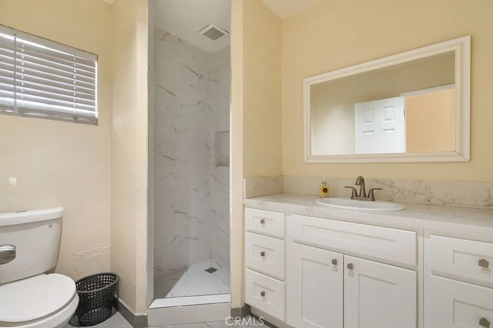 337 S Enid Avenue Azusa, CA 91702