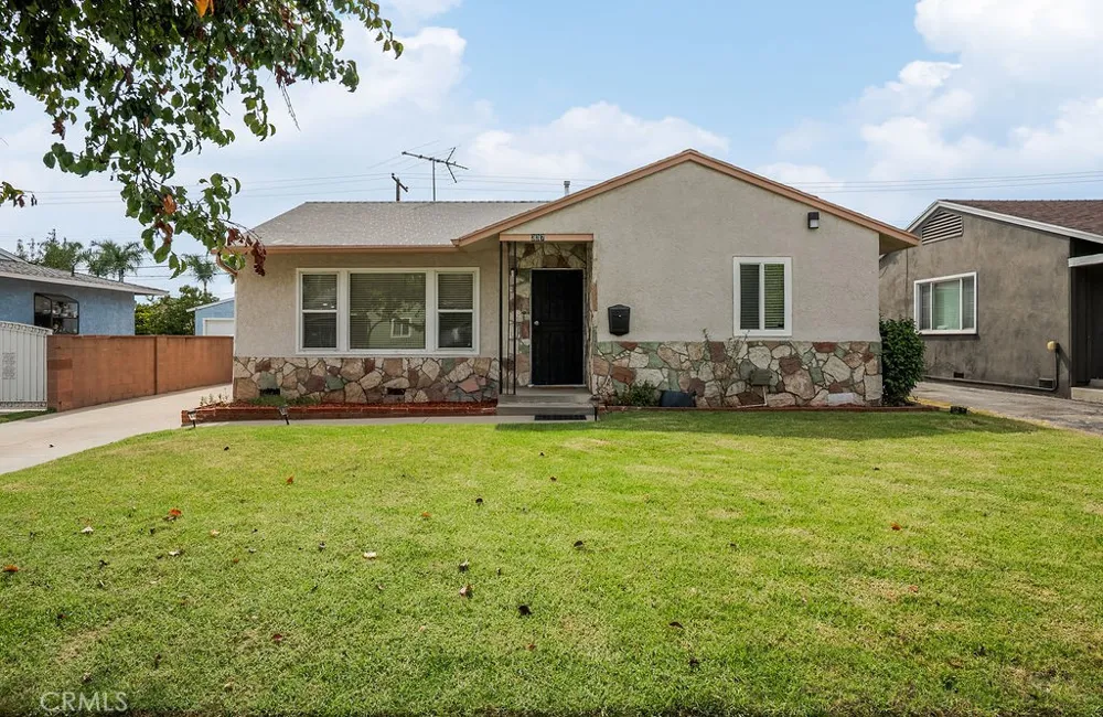 337 S Enid Avenue Azusa, CA 91702
