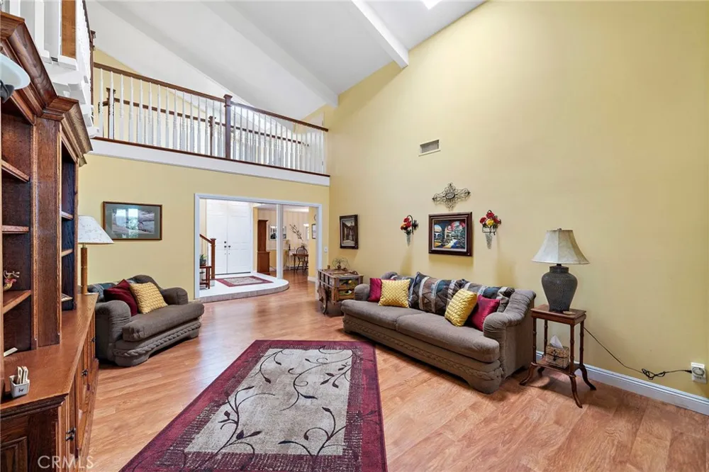 17527 Briarwood Street Fountain Valley, CA 92708