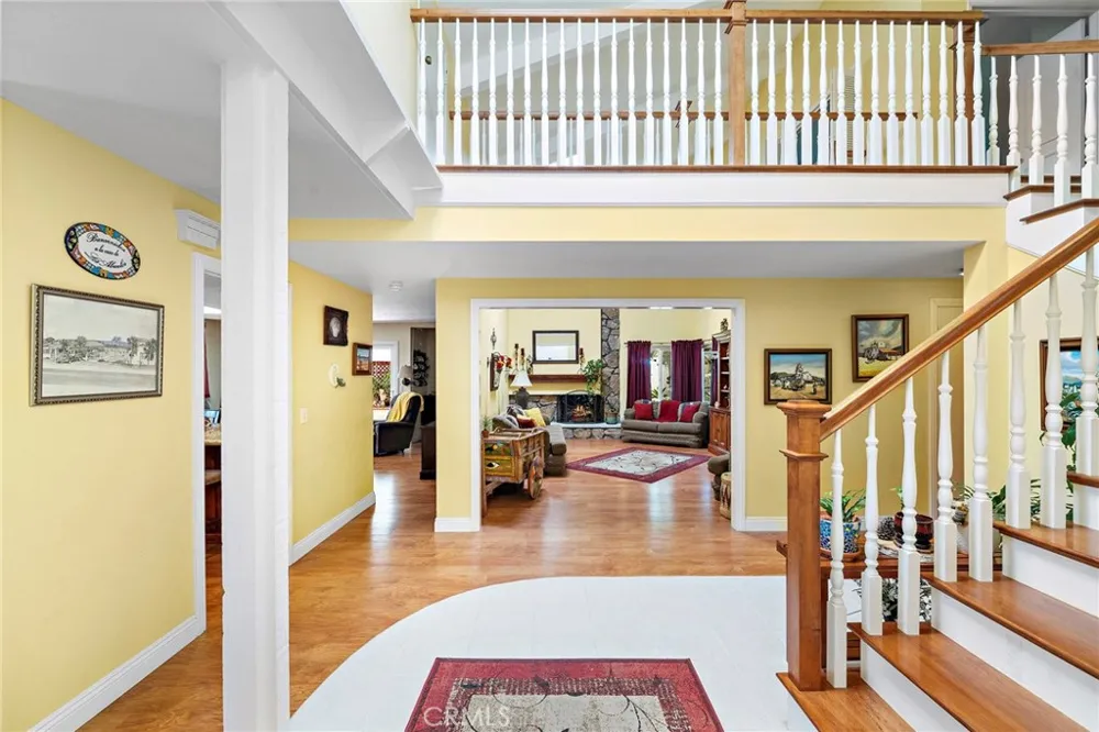 17527 Briarwood Street Fountain Valley, CA 92708