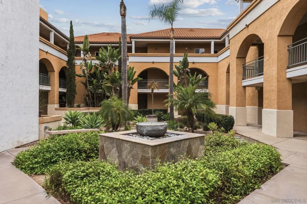 2150 Camino De La Reina #216 San Diego, CA 92108