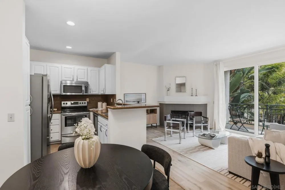 2150 Camino De La Reina #216 San Diego, CA 92108
