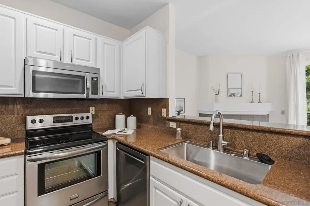 2150 Camino De La Reina #216 San Diego, CA 92108