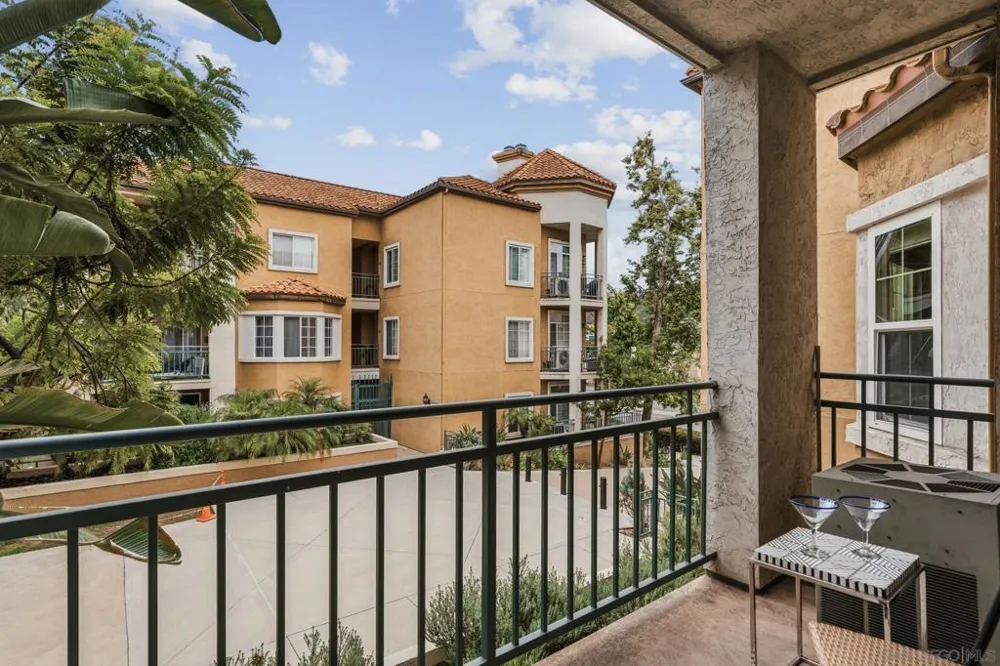 2150 Camino De La Reina #216 San Diego, CA 92108