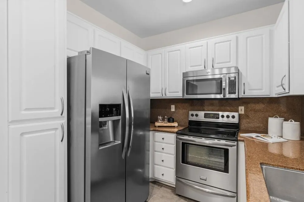 2150 Camino De La Reina #216 San Diego, CA 92108