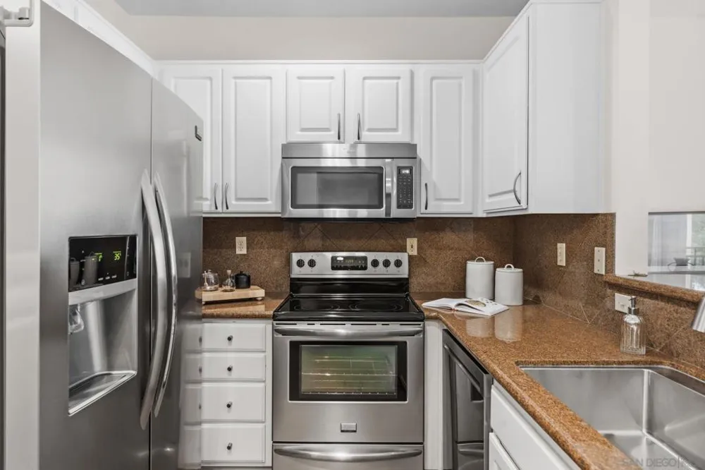 2150 Camino De La Reina #216 San Diego, CA 92108