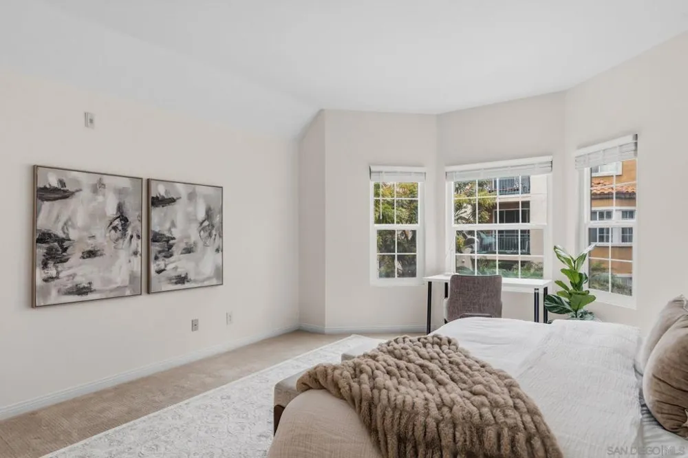 2150 Camino De La Reina #216 San Diego, CA 92108