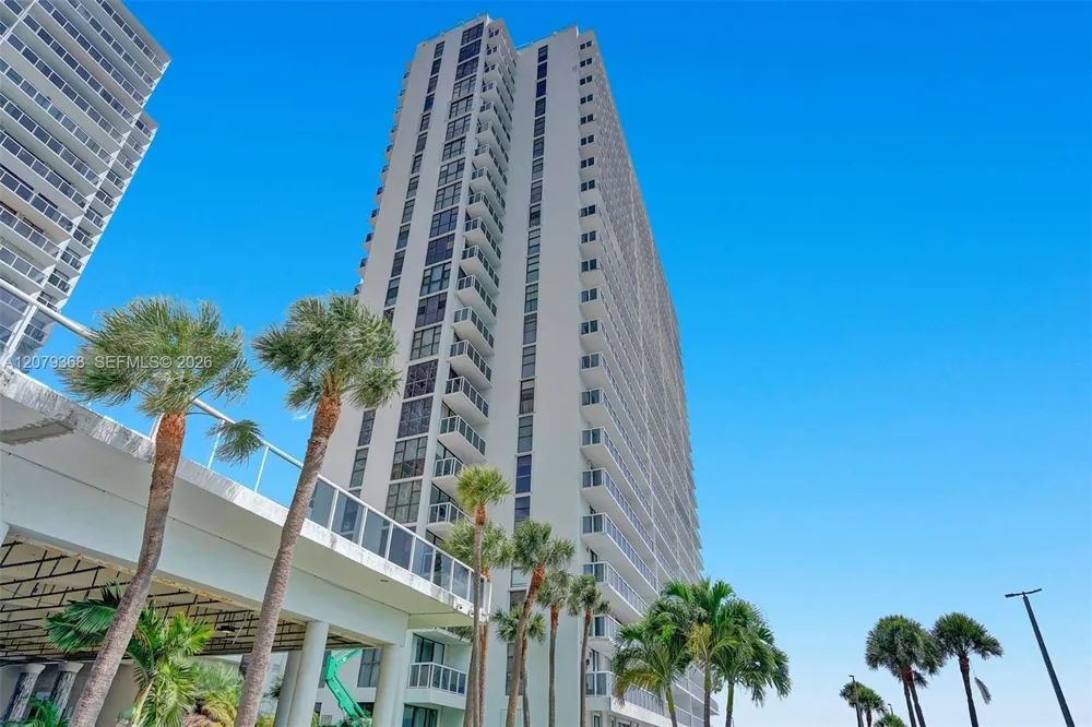 20515 E Country Club Dr #346 Aventura, FL 33180
