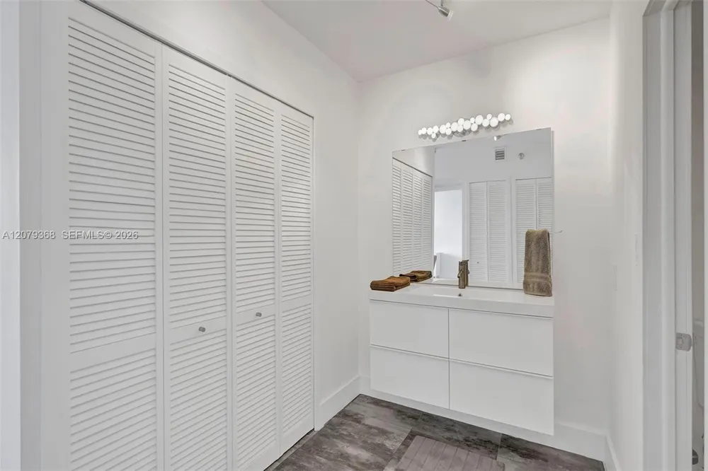 20515 E Country Club Dr #346 Aventura, FL 33180