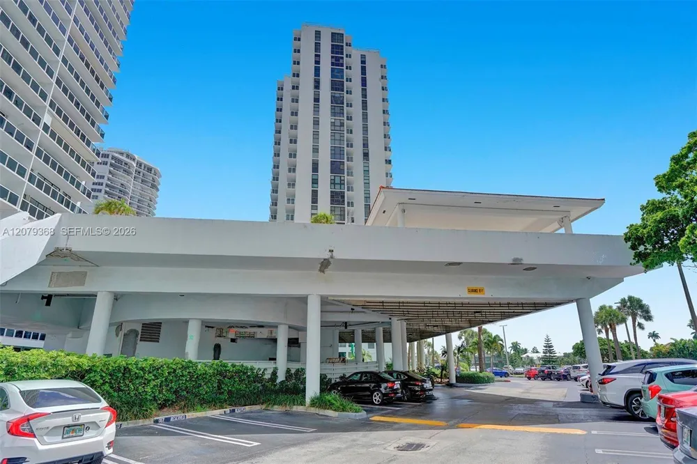20515 E Country Club Dr #346 Aventura, FL 33180