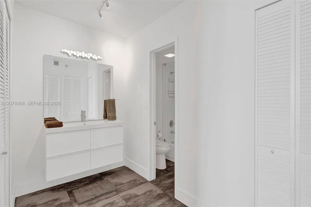 20515 E Country Club Dr #346 Aventura, FL 33180