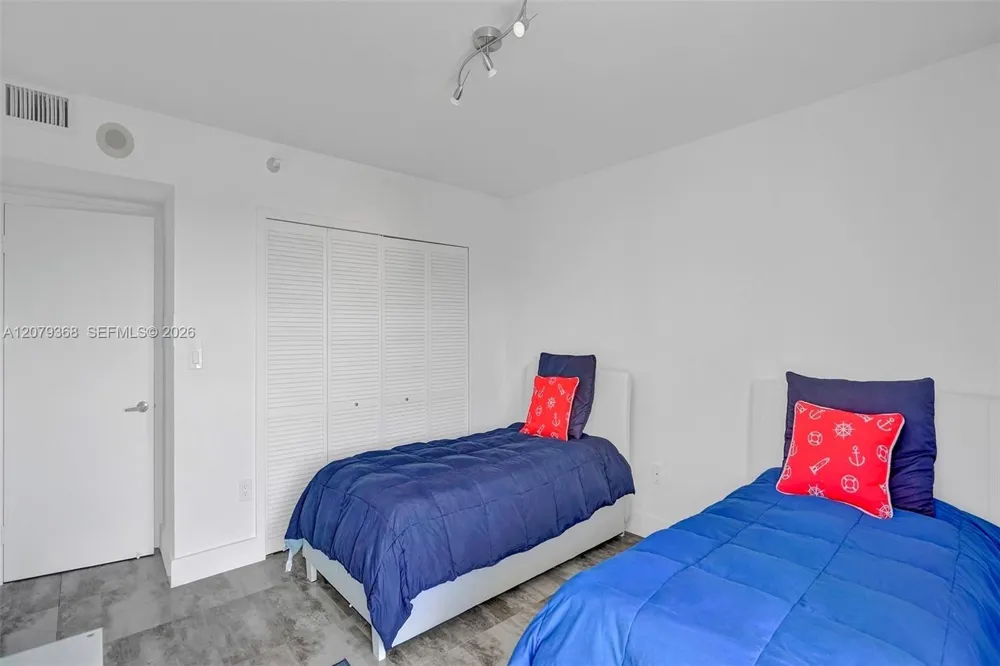 20515 E Country Club Dr #346 Aventura, FL 33180