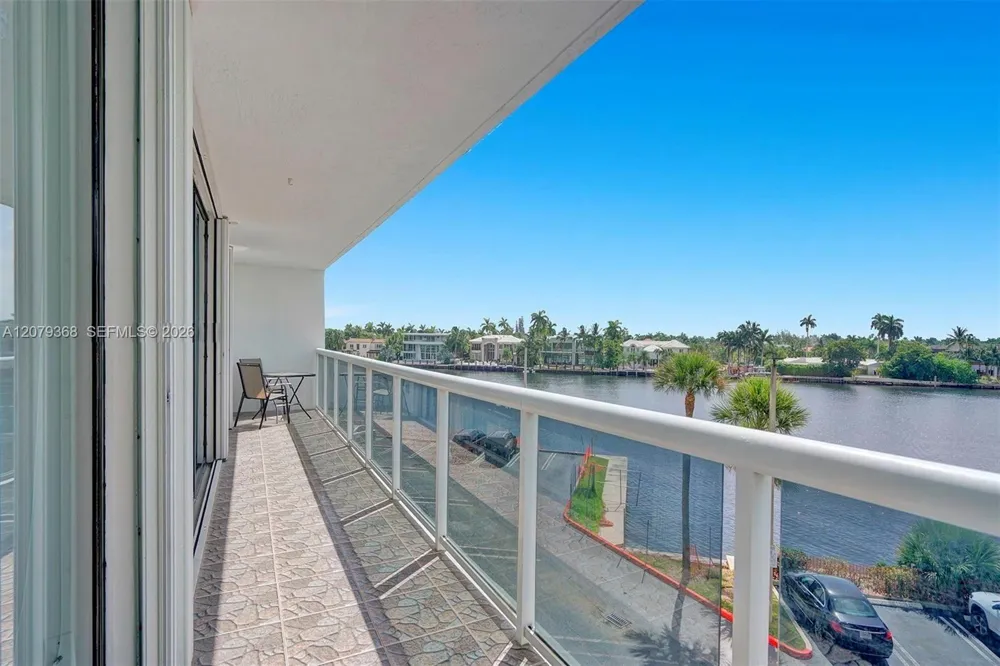 20515 E Country Club Dr #346 Aventura, FL 33180