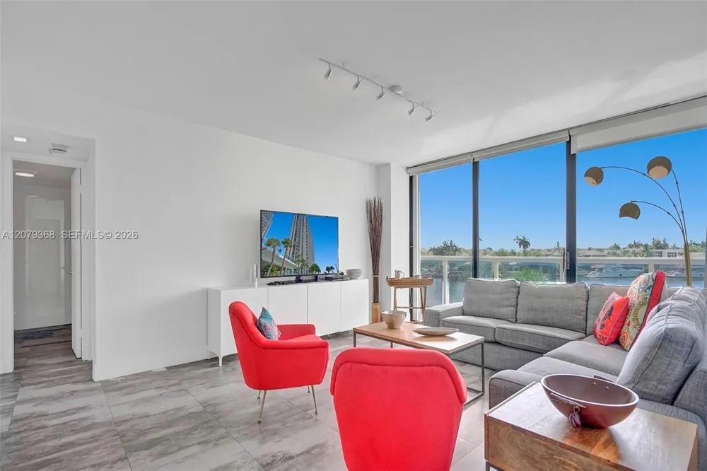 20515 E Country Club Dr #346 Aventura, FL 33180