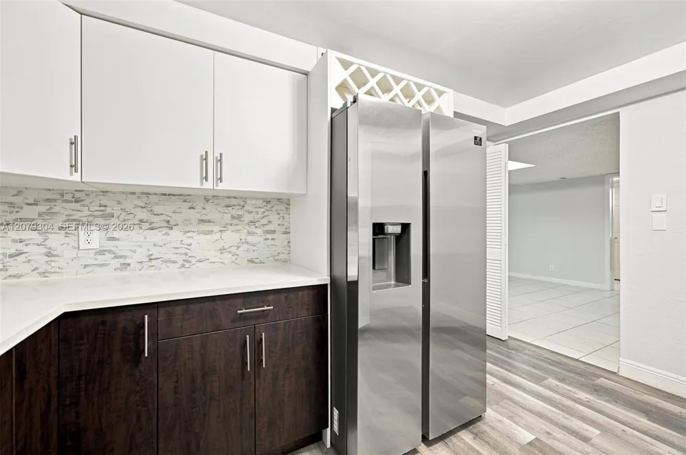 16325 Golf Club Rd #104 Weston, FL 33326