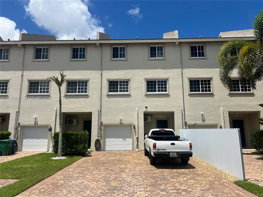 27533 SW 139th Psge Homestead, FL 33032