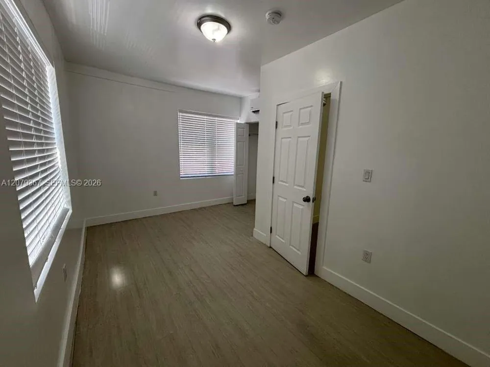 1051 NW 2nd St #8 Miami, FL 33128