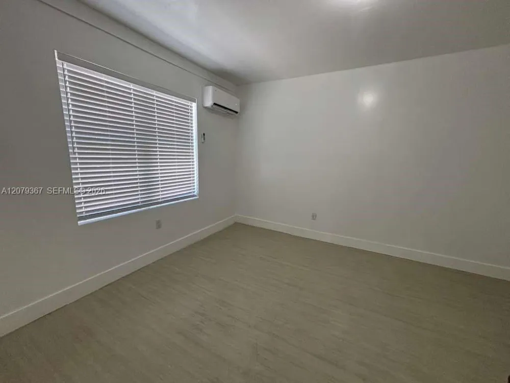 1051 NW 2nd St #8 Miami, FL 33128
