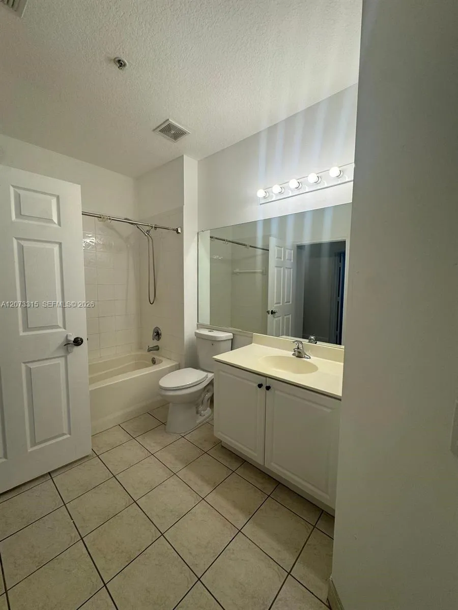 4600 SW 160th Ave #627 Miramar, FL 33027