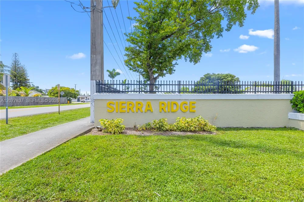 886 NE 214th Ln #4 Miami, FL 33179