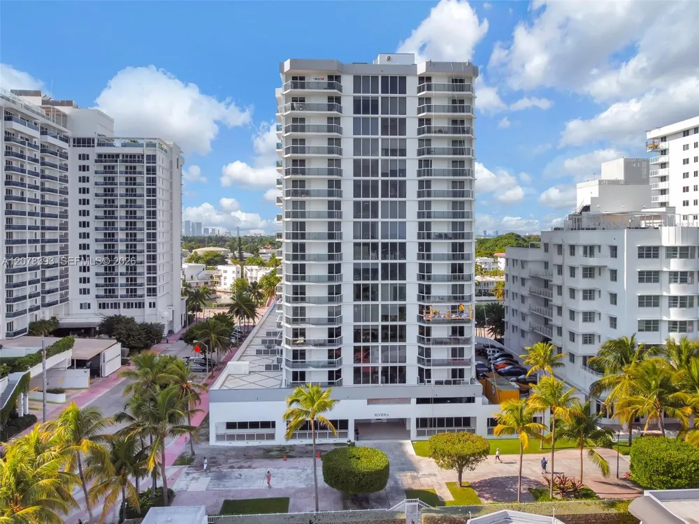 2401 Collins Ave #1711 Miami Beach, FL 33140