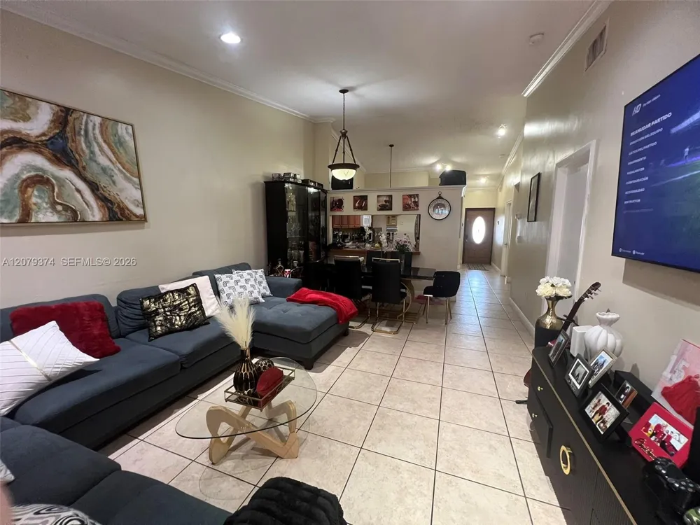 6028 SW 147th Pl Miami, FL 33193