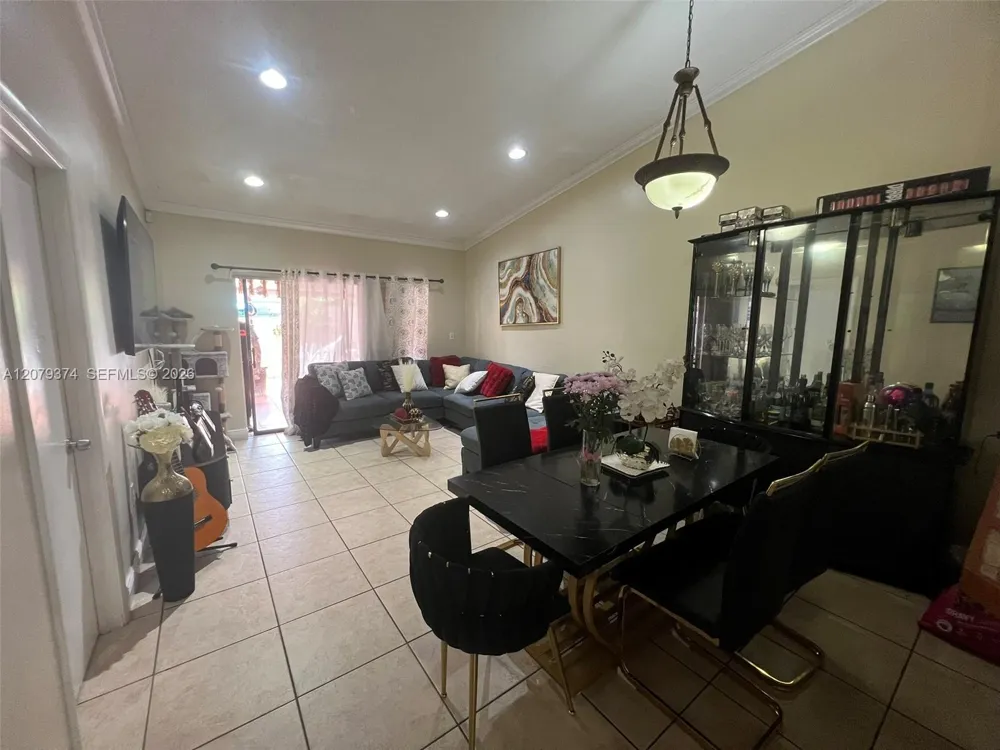 6028 SW 147th Pl Miami, FL 33193