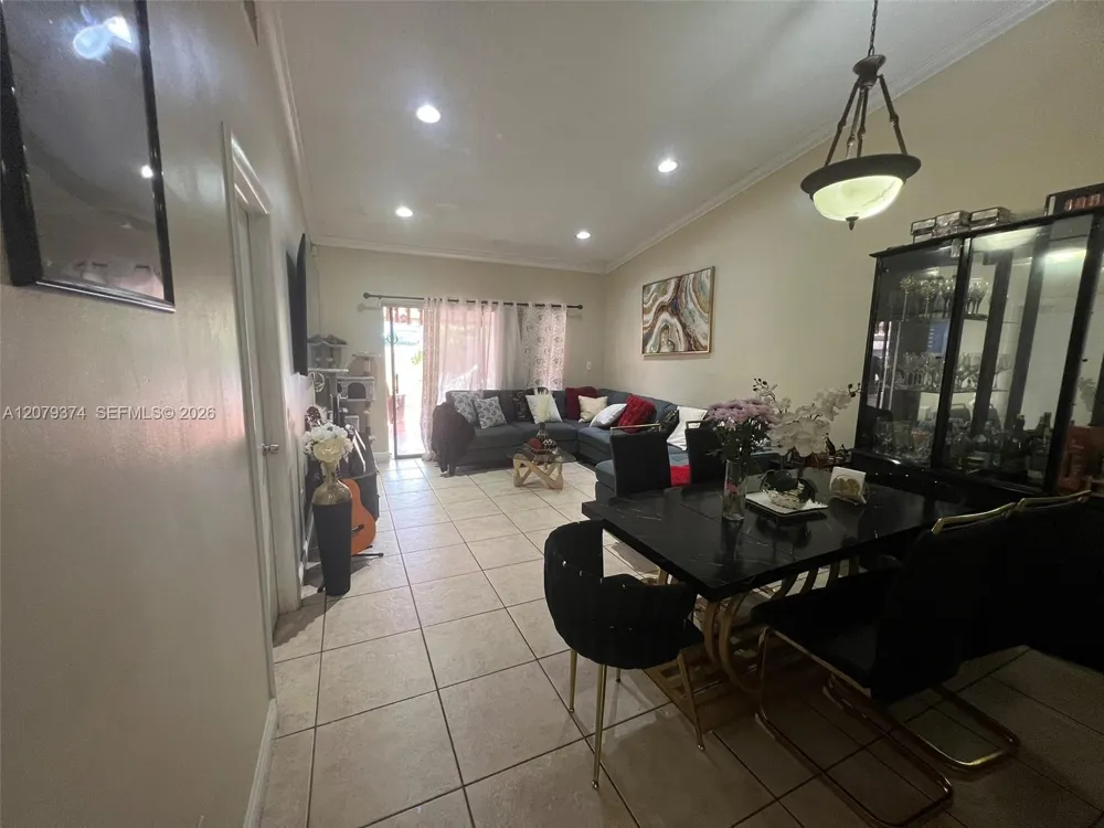 6028 SW 147th Pl Miami, FL 33193