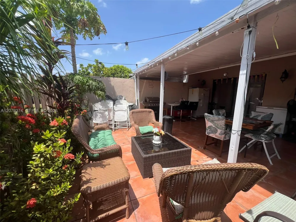 6028 SW 147th Pl Miami, FL 33193