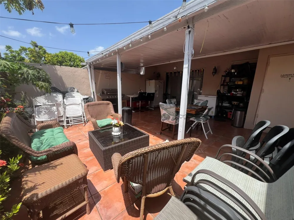 6028 SW 147th Pl Miami, FL 33193