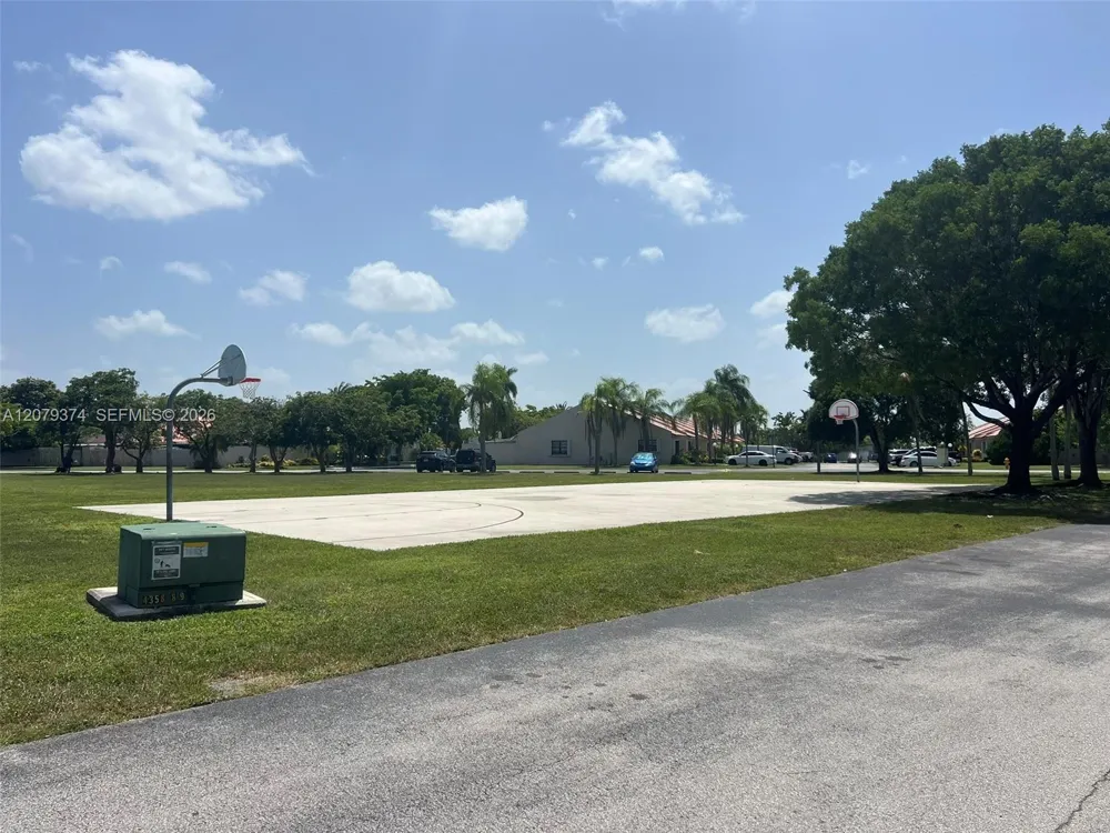 6028 SW 147th Pl Miami, FL 33193