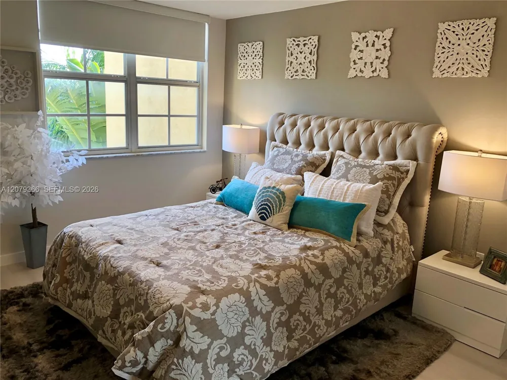 19999 E Country Club Dr #1405 Aventura, FL 33180