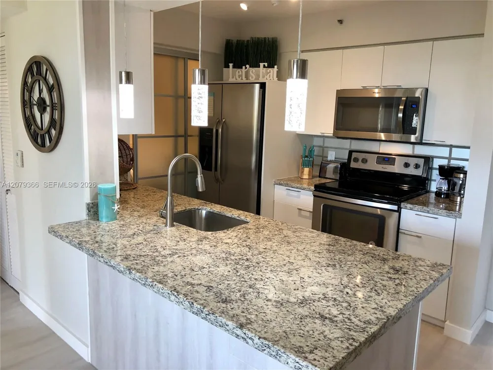 19999 E Country Club Dr #1405 Aventura, FL 33180
