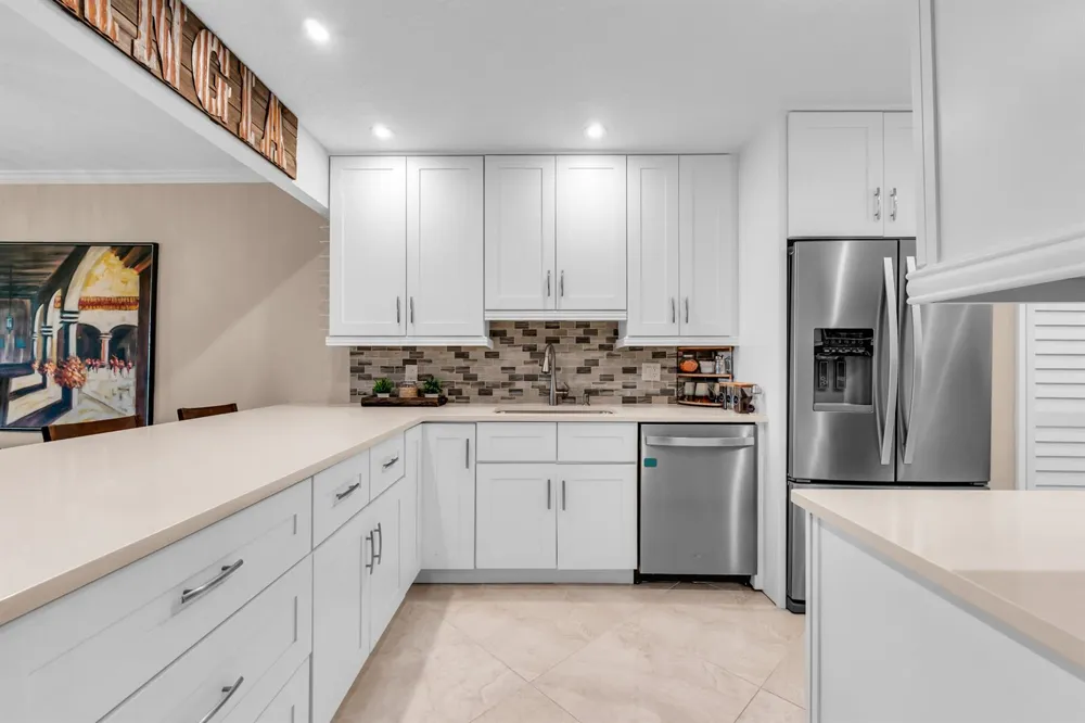 3201 COURSE LANE E #212 Pompano Beach, FL 33069