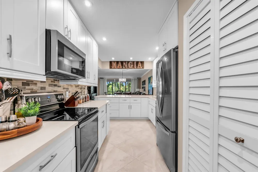 3201 COURSE LANE E #212 Pompano Beach, FL 33069