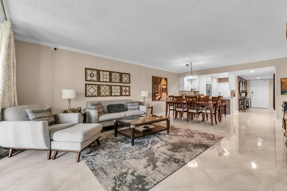 3201 COURSE LANE E #212 Pompano Beach, FL 33069