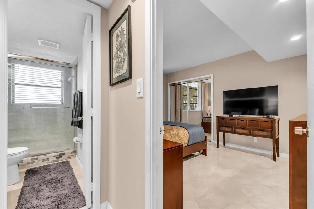 3201 COURSE LANE E #212 Pompano Beach, FL 33069