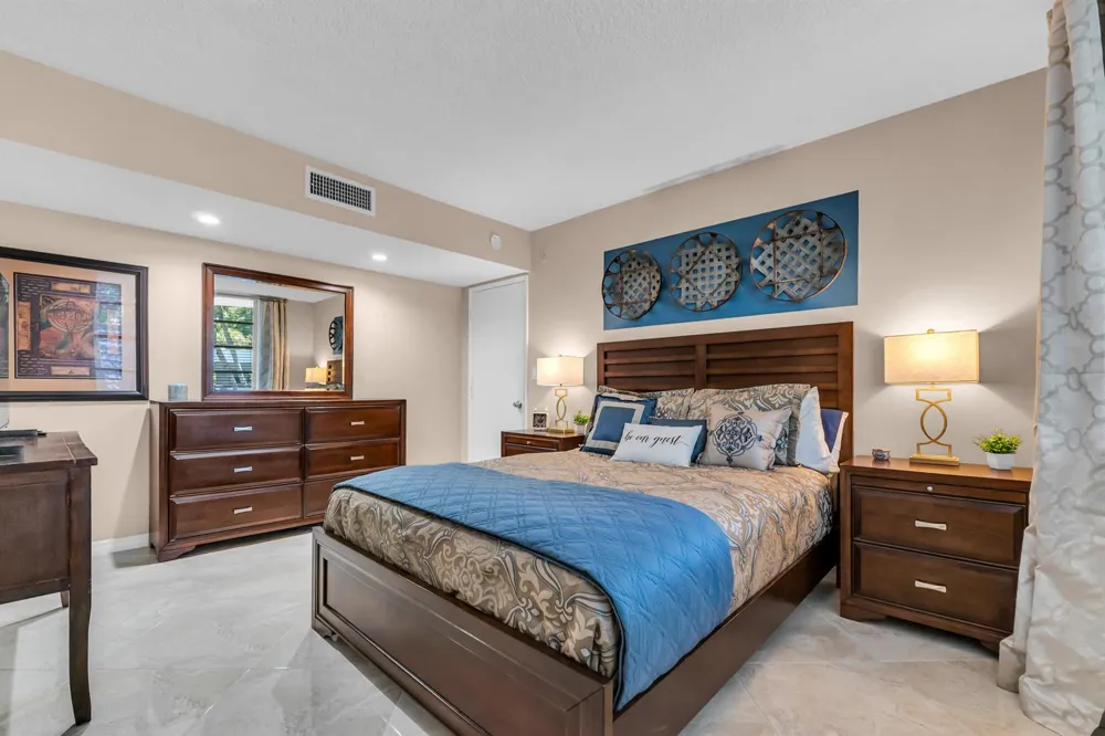 3201 COURSE LANE E #212 Pompano Beach, FL 33069