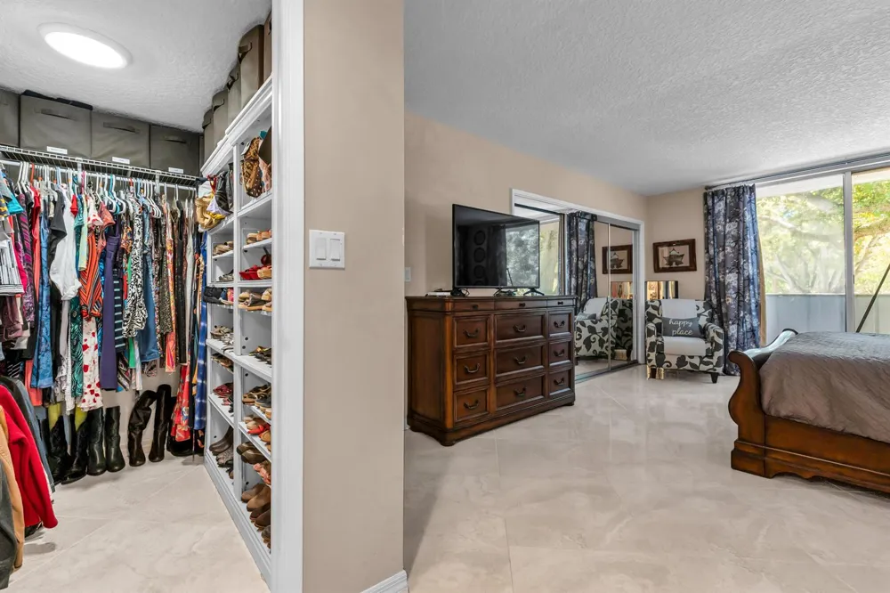 3201 COURSE LANE E #212 Pompano Beach, FL 33069