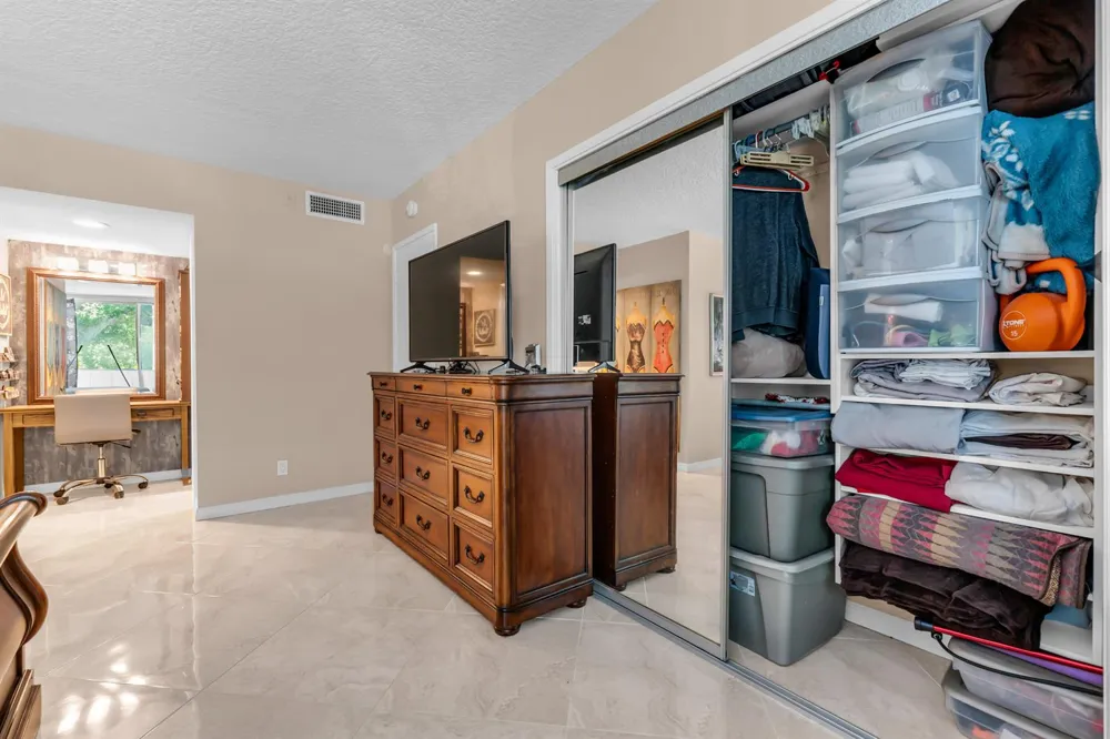 3201 COURSE LANE E #212 Pompano Beach, FL 33069