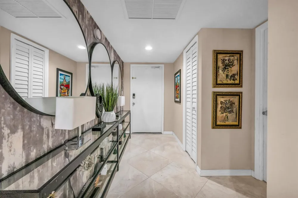 3201 COURSE LANE E #212 Pompano Beach, FL 33069